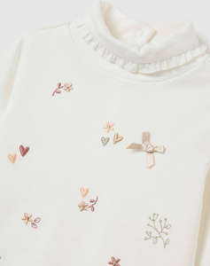 OVS TURTLE NECK W/EMBRO