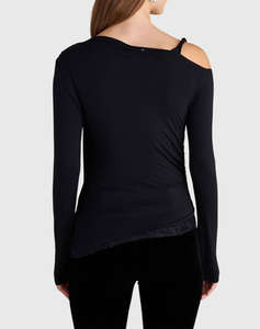 ATTRATTIVO БЛУЗА