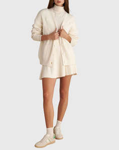 ATTRATTIVO ЖИЛЕТКА