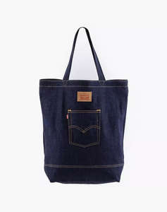 LEVIS THE LEVI S BACK POCKET T