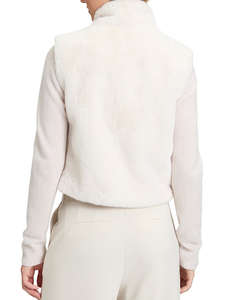 BETTY BARCLAY GILLET