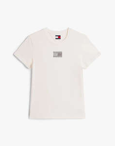TOMMY JEANS TJW REG PARTY FLAG TEE EXT