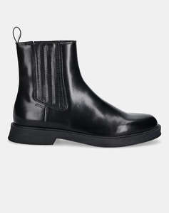 HUGO Lenner_cheb_bomn 10271833 01