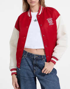 GUESS JEANS GJ VARSITY WITH EMBROIDERY ДАМСКО ЯКЕ