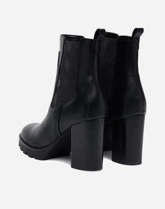 GUESS NEALLE WOMENS SHOE