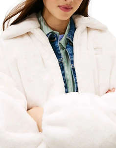 TOMMY JEANS TJW FAUX FUR BOMBER