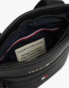 TOMMY HILFIGER ESSENTIAL PU MINI CROSSOVER (Размери: 21 x 1 x 22см.)
