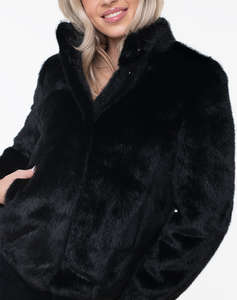 GUESS LUNA FAUX FUR ДАМСКО ПАЛТО