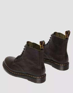 DR.MARTENS 1460 Pascal 8 Eye Boot Ambassador