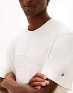 TOMMY HILFIGER MIX MEDIA GRAPHIC TEE