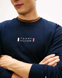 TOMMY HILFIGER BRAND LOVE LS TEE