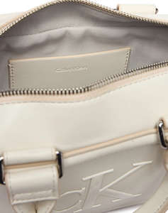 CALVIN KLEIN JEANS BOLD CK ELONGATED MINI TOTE