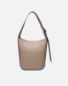 GUESS MERIDIAN II BUCKET ДАМСКА ЧАНТА