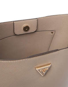 GUESS MERIDIAN II BUCKET ДАМСКА ЧАНТА