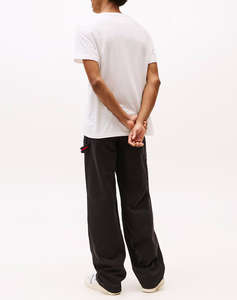 TOMMY JEANS TJM SLIM LINEAR CHEST TEE EXT