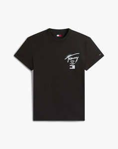 TOMMY JEANS TJM REG CITY SIGN SS TEE EXT