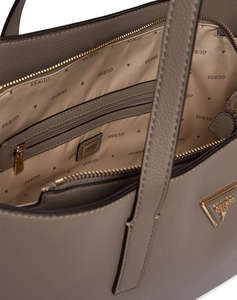 GUESS MERIDIAN II GIRLFRIEND TOTE ДАМСКА ЧАНТА