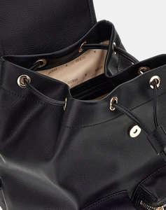 GUESS MANHATTAN II FLAP BACKPACK ДАМСКА ЧАНТА