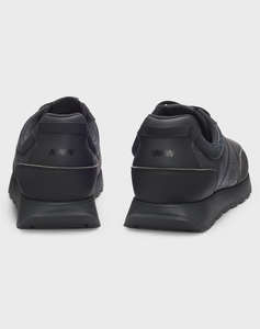 HUGO Icelin_runn_cdcvlg 10275490 01