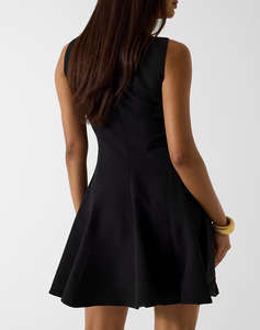 GUESS SL DAFNE FLARE DRESS ДАМСКА РОКЛЯ