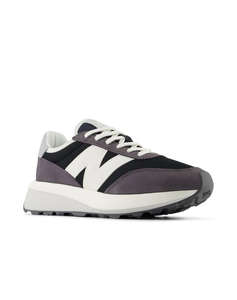 NEW BALANCE SHOES