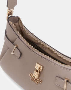 GUESS YESBA SHOULDER BAG ДАМСКА ЧАНТА