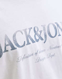 JACK&JONES JJDEVIN DAYTONA PRINT TEE SS CREW LN