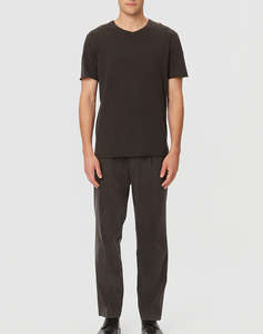 DIRTY LAUNDRY OPEN STITCHES T-SHIRT