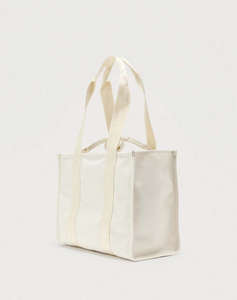 BOSS Sandy Tote C 10273266 01