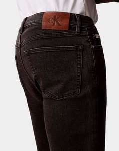 CALVIN KLEIN JEANS SLIM CK ESSENTIAL BLACK SHORT