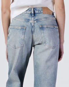 TOMMY JEANS MIA MR RLXD STR CBF EI2119