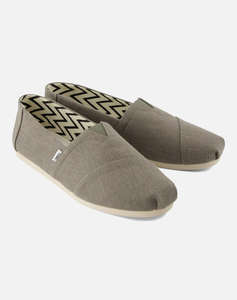 TOMS VTVR GRY HRTG CNS MN ACLASS ESP