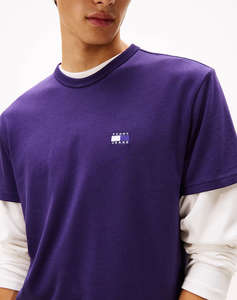 TOMMY JEANS TJM REG BADGE TEE EXT