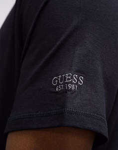 GUESS SS CN ARM LOGO SCRIPT TEE МЪЖКА ТЕНИСКА