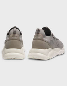 HUGO Leon_runn_knmf 10267019 01