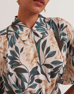 TED BAKER GEHMMA Printed Tie Detail Short Sleeve Shirt