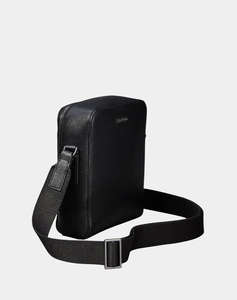 CALVIN KLEIN JEANS EMBLEM HW REPORTER