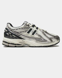 NEW BALANCE 1906R - SHOE CLASSICS