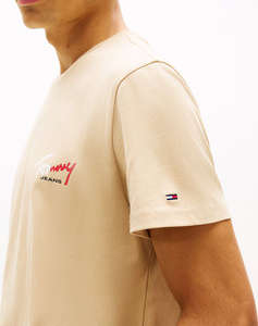 TOMMY JEANS TJM SLIM SIGN CHEST SS TEE EXT