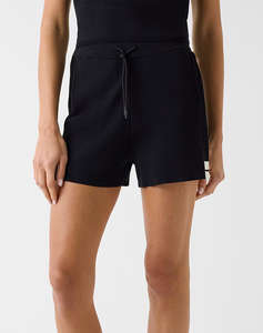 GUESS GABRY WIDE SHORT SWTR ДАМСКИ ШОРТИ