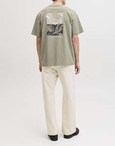 JACKL&JONES JORMONTAUK AOP BACK TEE SS CREW NECK SN