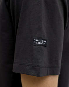 JACK&JONES JORCATSKILLS SQUARE BRANDING TEE SSCN LN