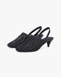 TOMMY HILFIGER TH WOVEN CLOSED TOE SANDAL