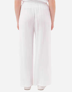 DIRTY LAUNDRY RELAXED PANTS WITH RAW EDGES