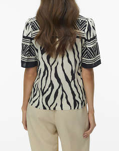 VERO MODA VMKAMILLE 2/4 V-NECK TOP WVN BTQ BE