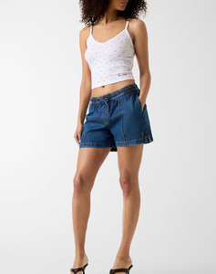 GUESS JEANS GJ DRAWSTRING SHORT Дамски шорти