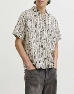 JACK&JONES JPRBLULYON PRINT DOBBY S/S SHIRT SN