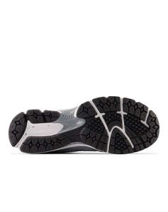 NEW BALANCE 2002R - SHOE CLASSICS