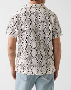 GUESS CARTER GEO CROCHET RESORT SS S MENS SHIRT