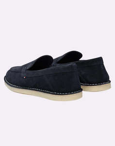 TOMMY HILFIGER HILFIGER STITCHDOWN SUEDE LOAFER